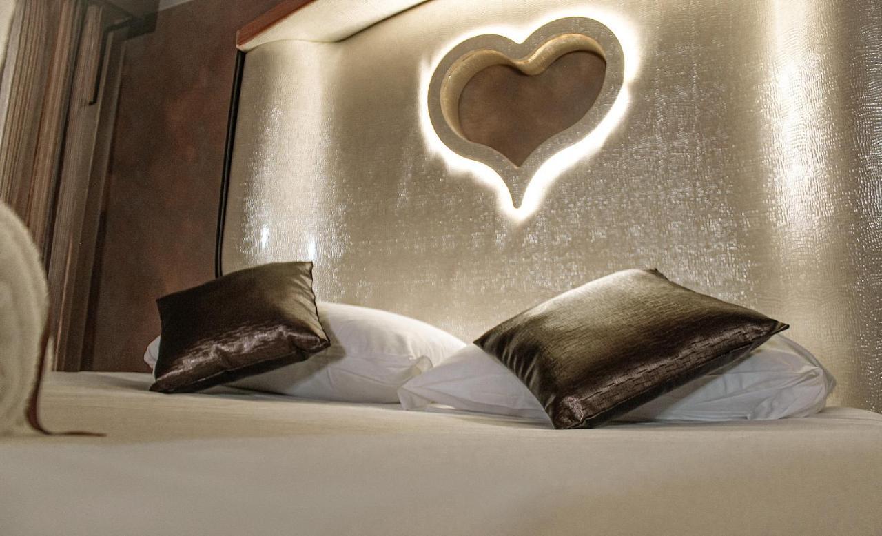 Spa B&B Roma D'Autore Il Nido D'Amore Bagian luar foto